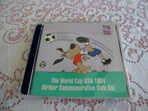 1994 WORLD CUP 2 COIN STRIKER COMMEMORATIVE COIN SET IN CD CASE - Picture 1 of 17