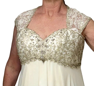 Vestido de novia Allure Bridals 8618 talla 16 alterado a 12 encaje con cuentas corpiño marfil Foto 1 de 4