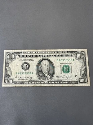 1974 $100 Old Used U.S. Currency Serial Number # B88352558A - Image 1 of 4
