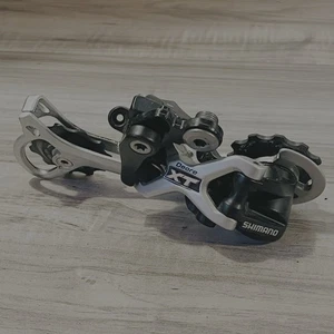 Shimano Deore XT RD-M772 Medium Cage Rear Derailleur 9 Speed LOW MILES - Picture 1 of 7