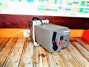 3VL9300-3MJ00 3VL1712-1DA33-0AA0 VL160X Stored Energy Operator 2+1 pieces - Picture 1 of 8