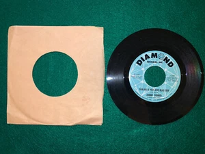 Vintage 45 rpm Record JOHNNY THUNDER “DARLING JE VOUS AIME BEAU COUP” - Picture 1 of 8