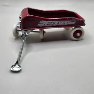 Model Replica of the Streak-O-Lite Wagon, Radio Flyer 1930's - Picture 1 of 4