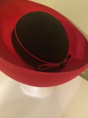 Beautiful Vintage David m / NWOT Red & Black Church/Dress Hat - Image 1 of 4