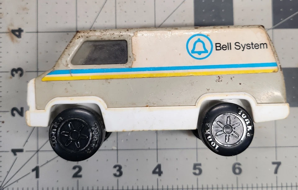 Винтажная игрушка Tonka White Bell System универсальный фургон 1970-е прессованная сталь - Изображение 1 из 4