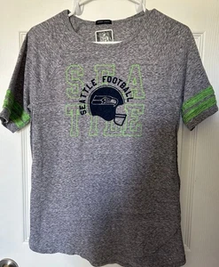 Seattle Seahawks women’s shirt L 3/4 Sleeve - Picture 1 of 4