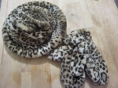 Gap Brimmed Hat & Mittens Leopard Animal Print Faux Fur Satin Lining Lg/XL Vtg - Image 1 of 4