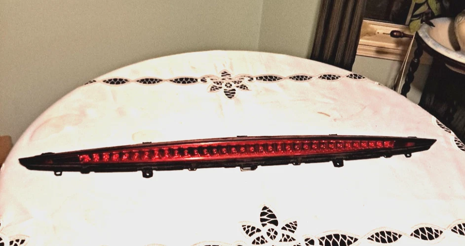 Cadillac SRX 3ª luz de freno SUV LED lámpara OEM probado 15145960 Foto 1 de 4