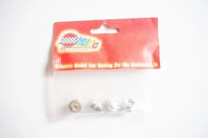 NOS Pack of 4 Rear Wheels – Airfix/MRRC High Speed F1 1:32 Slot Cars Eagle Honda - Picture 1 of 3