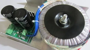 Fuente de alimentación lineal PS-3N105 300W 105V 3A / 5A pico hágalo usted mismo - Imagen 1 de 1