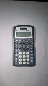 Texas Instruments TI-30XIIS wissenschaftlicher Taschenrechner - Bild 1 von 2