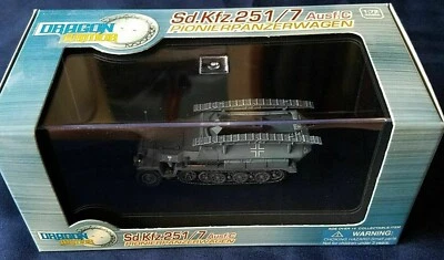 Dragon Armor Diecast 1:72 Sd.Kfz.251/7 Ausf C Pionierpanzerwagen 1941  # 60276 - Image 1 of 3
