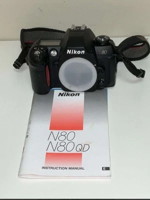 Cuerpo y manual de cámara Nikon N80 35 mm SLR con película y correa Foto 1 de 4
