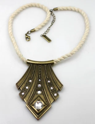 Joya Menta Como Nueva Antiguo Tono Oro Cuerda de Acordes 16-18" Estilo Deco Collar Foto 1 de 4