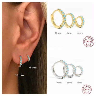Pequeños pendientes de aro de turquesa Huggie de oro, pendientes de plata S925 aros minimalistas Foto 1 de 4