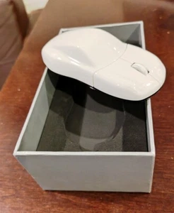 New Porsche Design Drivers Selection 911 Wireless Computer Mouse WAP0408100B - Picture 1 of 3