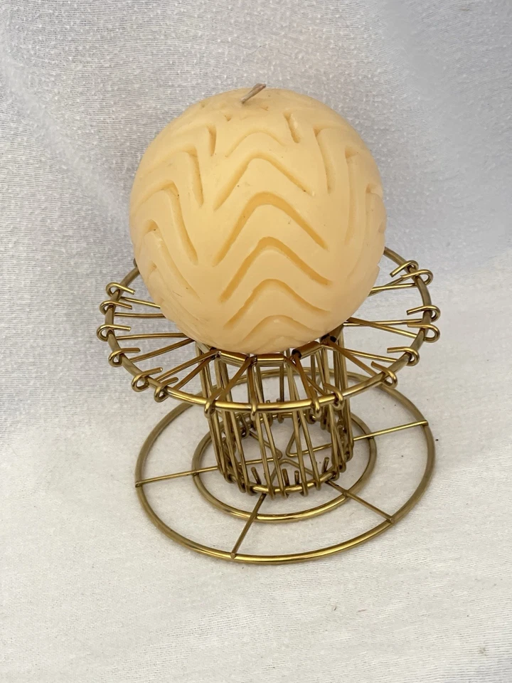 Castiçal de fio flexível vintage seis formas diferentes dobra plano MCM - Imagem 1 de 4