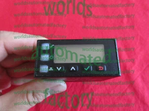 BANNER sensore di spostamento laser LE550IQ - Foto 1 di 1