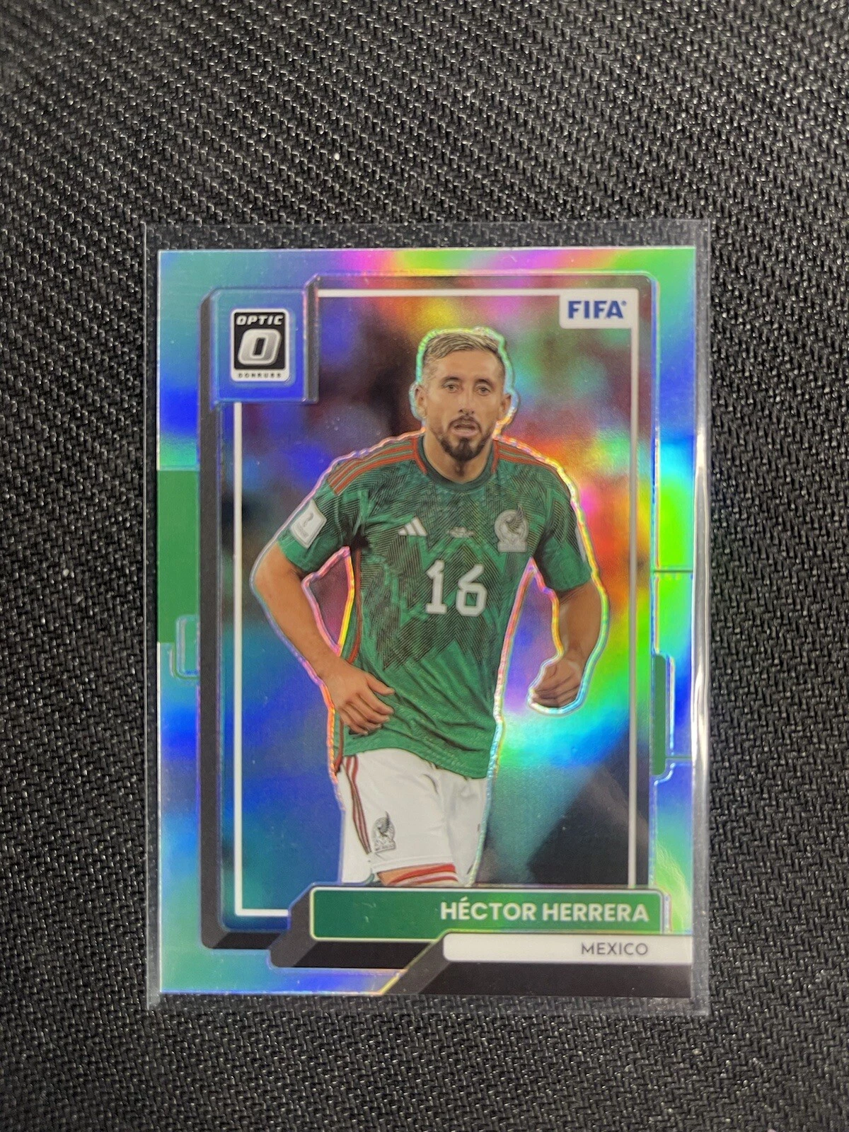 2022-23 Panini Donruss Optic silver  Prizm Hector Herrera #80
