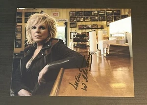 LUCINDA WILLIAMS Signed Autographed 10X8 Photo FULL SIGNATURE *WITH PROOF* #3 - Picture 1 of 3