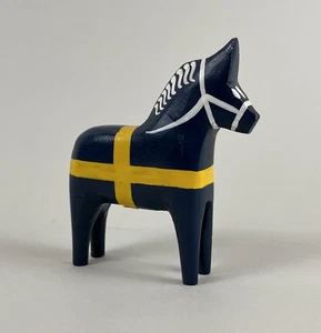 Vintage Swedish flag Dala Horse Blue w Label sticker Sverige Hasten Dalecarlian - Picture 1 of 4