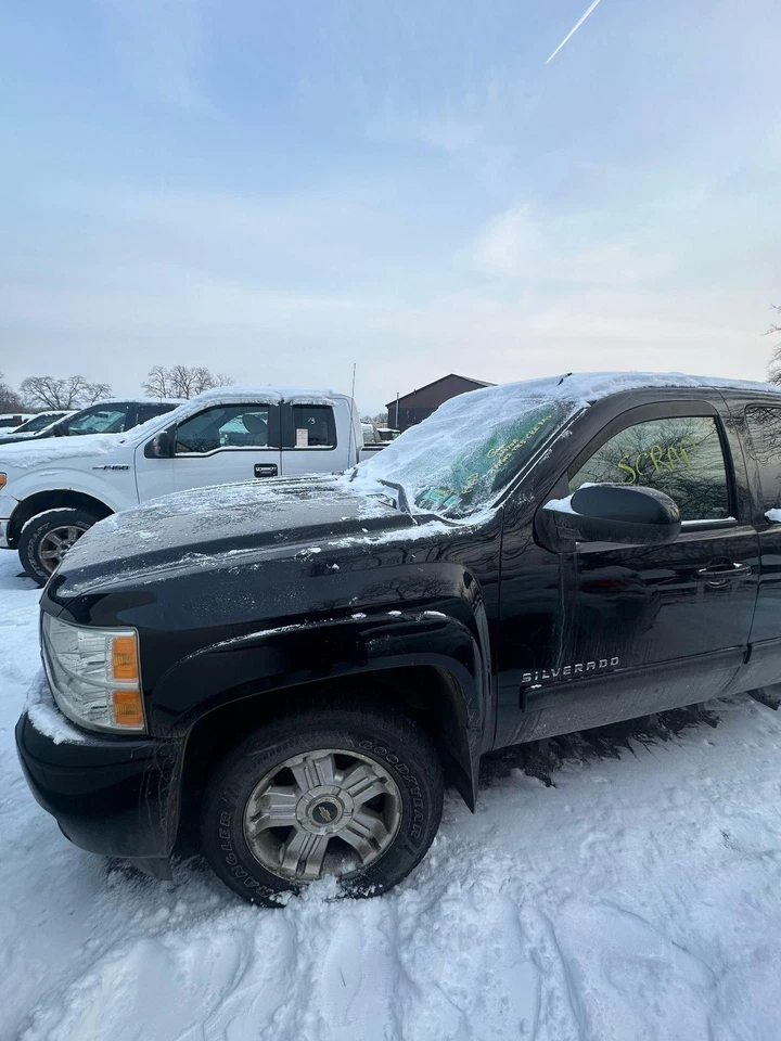 11 12 13 CHEVY SILVERADO 1500 Air Conditioning AC Compressor - Image 1 of 4