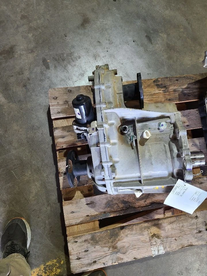 Transfer Case 5.0L Diesel Fits 16-19 TITAN XD 575297 Foto 1 de 4