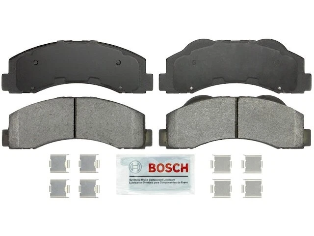 Front Brake Pad Set For 2010-2017 Lincoln Navigator 2011 2012 2013 2014 YW519XP - Image 1 of 1