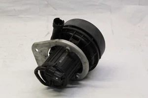 2006 BMW Z4 2.0 Secondary Auxiliary Air Pump 7556804 - Picture 1 of 7