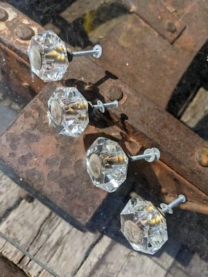 4 tiradores de cajón vintage de vidrio transparente y latón perillas pátina diamante años 60 70  Foto 1 de 4