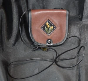 TURTLE RIDGE Small Brown Leather Crossbody Messenger Saddle Bag USA Made - Picture 1 of 9