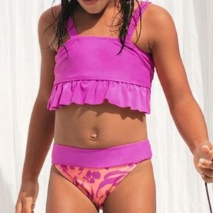 Cupshe Girls Wild At Heart Ruffle Bandeau and Wide Band Hipster Bikini Set 7 - Picture 1 of 12