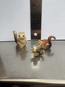 3 Vintage Plastic Squirrel Figurines Toys - Marked Hong Kong Mini Miniature - Picture 1 of 6