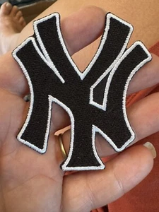 New York Yankees BLACK NY Iron /Sew On Embroidered Patch HIGH QUALITY - Picture 1 of 1