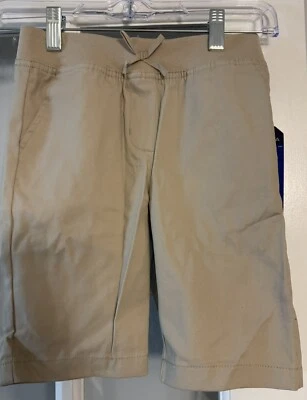 NAUTICA - Uniforme Escolar Caqui Pantalones Cortos Niñas 7 Regular Ajustado Bermudas Foto 1 de 2