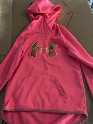 UNDER ARMOUR PINK PULLOVER HOODED SWEATSHIRT (HOODIE) - YOUTH MEDIUM - Image 1 of 2