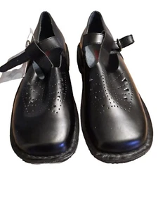 Bata Shoes Ladies Size Uk 8 Buckle Flat - Picture 1 of 5