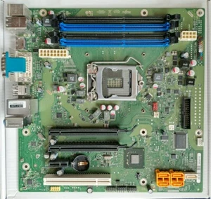 Mainboard D3061-A13 / LGA 1155 / Fujitsu Esprimo P700 (CPU-Sockel defekt) - Afbeelding 1 van 9