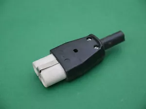 Heißgerätestecker schwarz Keramik DDR Schutzkontakt Netzstecker Gerätestecker - Bild 1 von 2