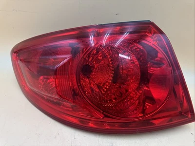 HYUNDAI SANTA FE 2008-09 LUZ TRASERA IZQUIERDA CONDUCTOR LÁMPARA CUARTO MONTADO 92401-0W050 Foto 1 de 4