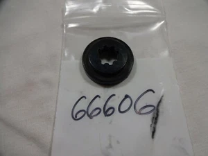 Mercury Quicksilver 66606 Thrust Hub Outboard 4.5 7.5 9.8 HP - Picture 1 of 3