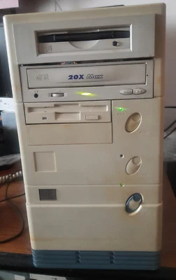 Vintage PC MidTower Pentium MMX 166 MHz 65 MB RAM HD 4,3 Giga, iomega zip IDE - Bild 1 von 4