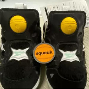 NUEVO EN CAJA Zapatillas Tenis Reebok x Pump Fury Doraon Negras - Bebé/Niño Talla 7 - Imagen 1 de 14