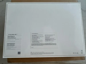 MacBook Air 13 Zoll Space Grau Model A1932 nur Leerkarton OVP - Bild 1 von 3