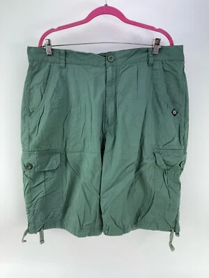 Pantalones cortos cargo verdes Akademiks para hombre talla 40 Foto 1 de 4