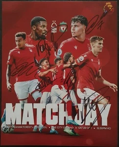 M GIBBS WHITE, R YATES, S AURIER +2 - Signed 10x8 Photo - FOOTBALL - N FOREST - Picture 1 of 1