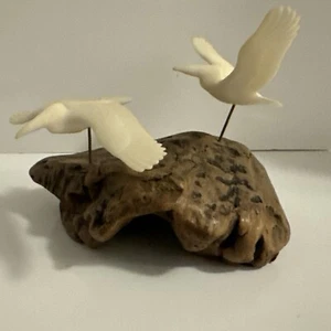 John Perry Dual Seagull Pair BIRDS IN FLIGHT Sculpture Art Burl Wood - Picture 1 of 11