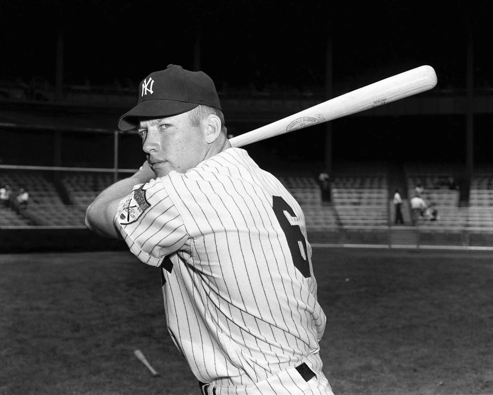 Foto 8x10 MICKEY MANTLE New York Yankees Jugador Más Valioso Bombarderos del Bronx Salón de la fama Foto 1 de 1