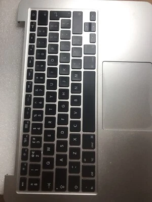 Used Apple Macbook Pro 13" A1502 Palmrest Keyboard UK Layout late 2015 emc:2805 - Image 1 of 4