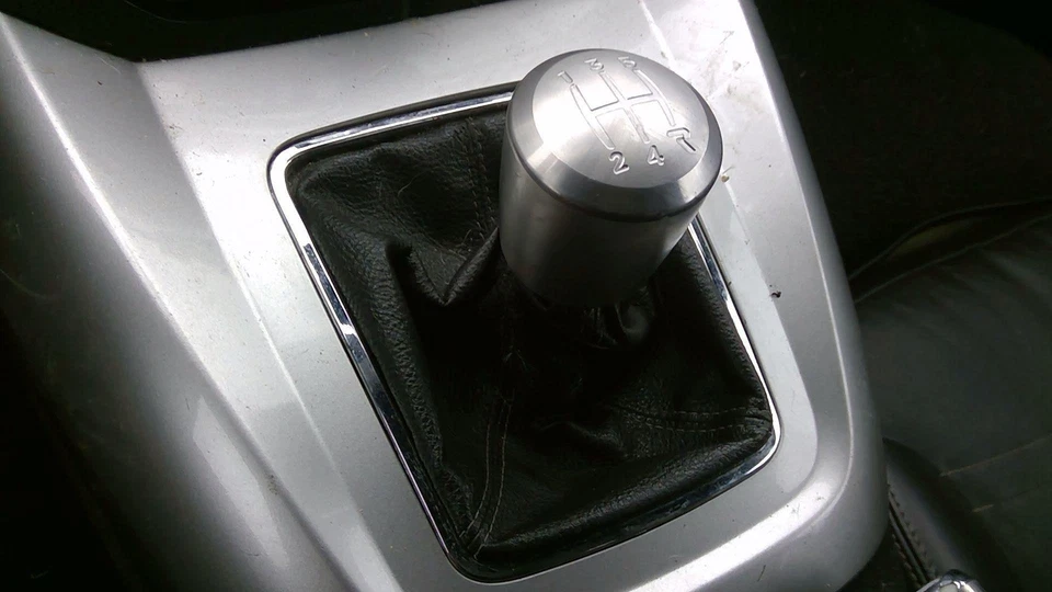 07 SATURN SKY Floor Shifter - Image 1 of 1
